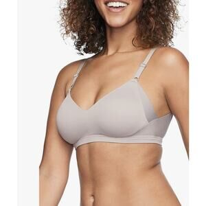 Warners Women's M No Side Effects Smoothing Comfort Wireless Lift Bra J7-54